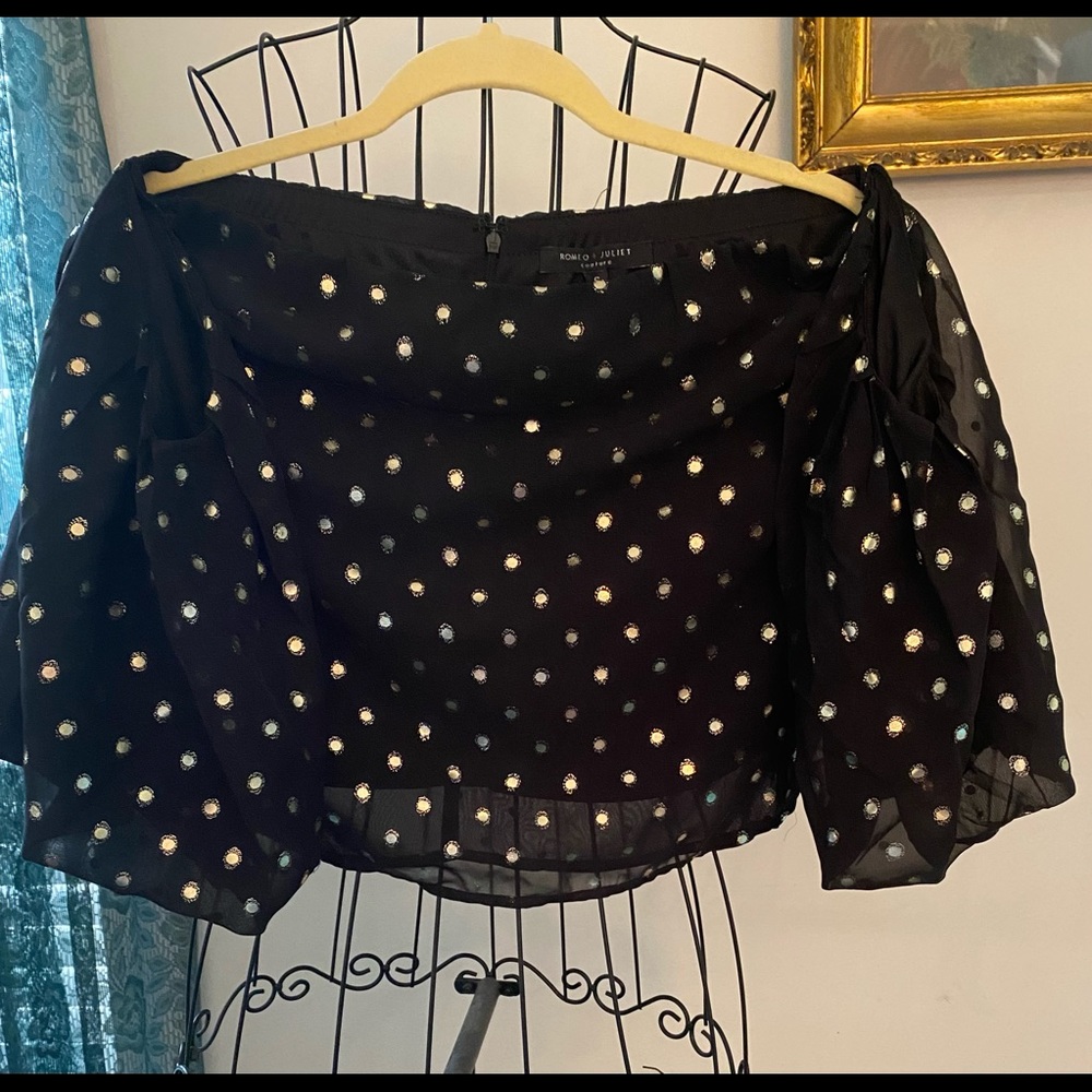 Romeo & Juliet Couture black/gold top, size S.
